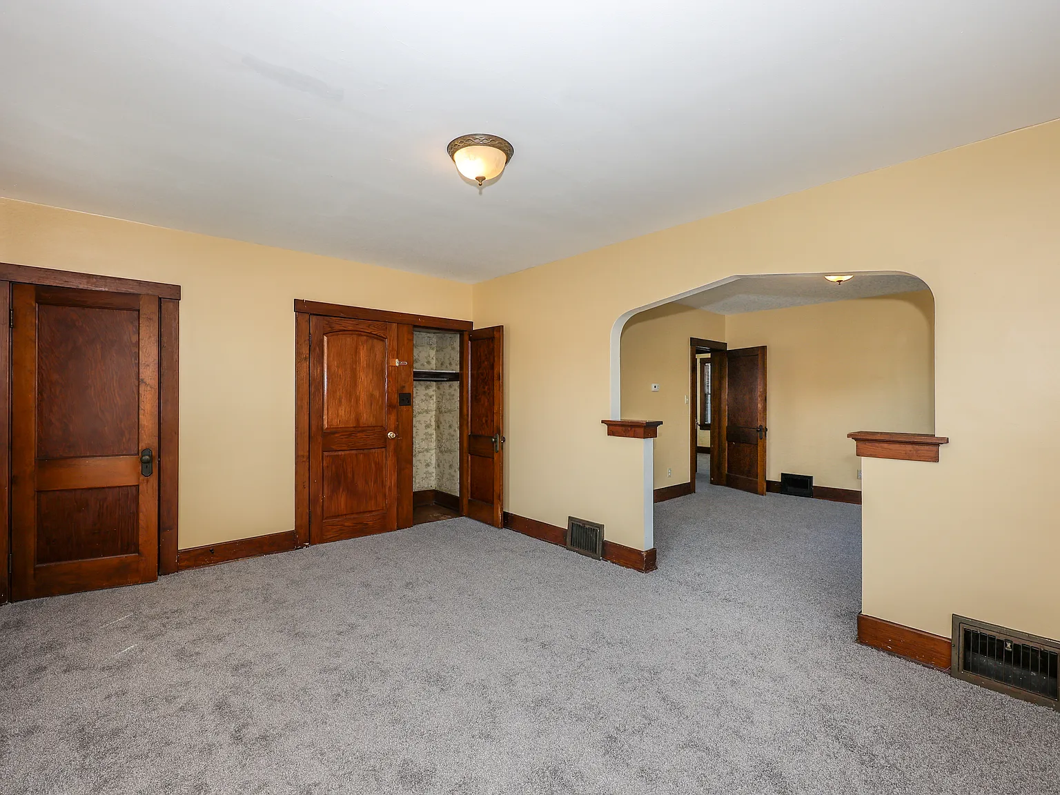 2 bed, 988 sqft, $995 — Photo 4