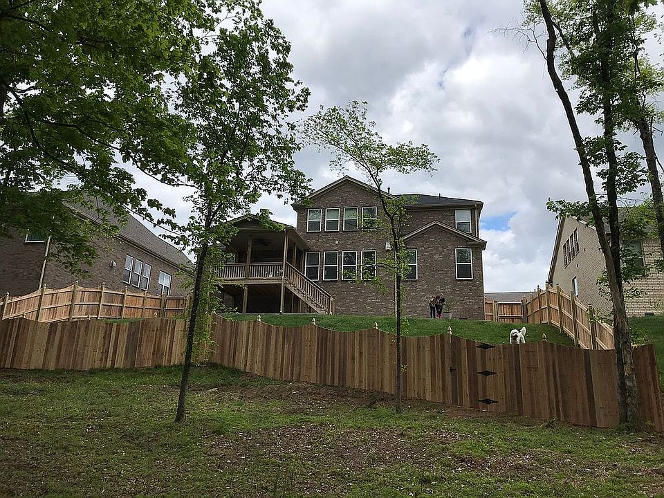 2nd image of 410 Everlee Ln
