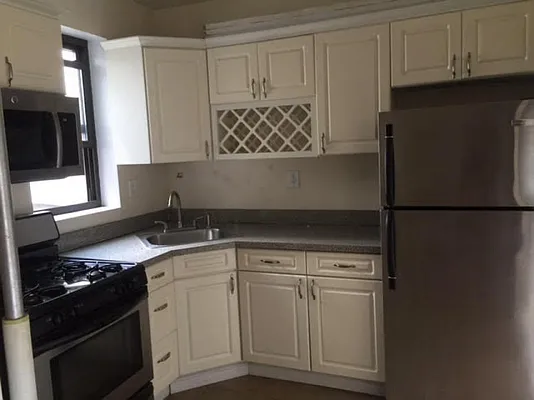 Rented by Bohemia Realty Group | media 9