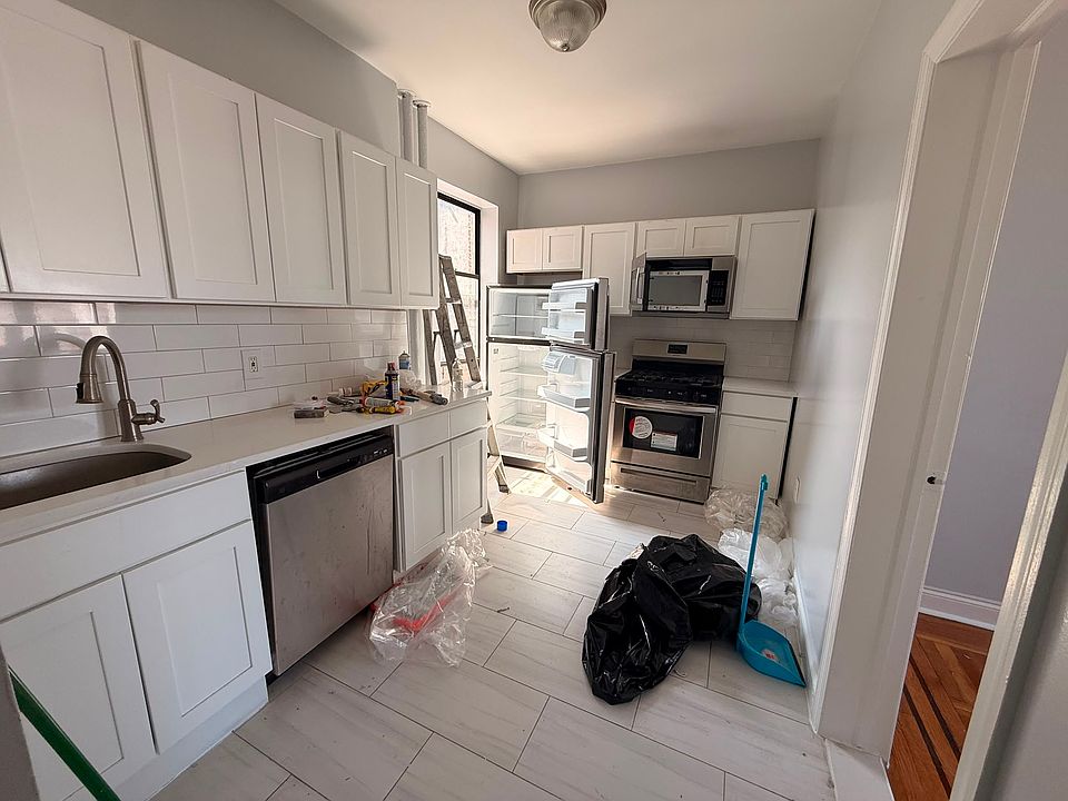 1st image of 6412 Park Ave #55E