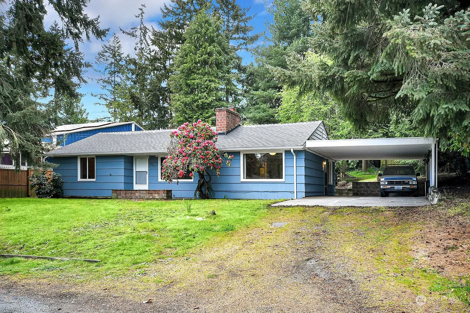 10617 32nd Avenue SW photo 1