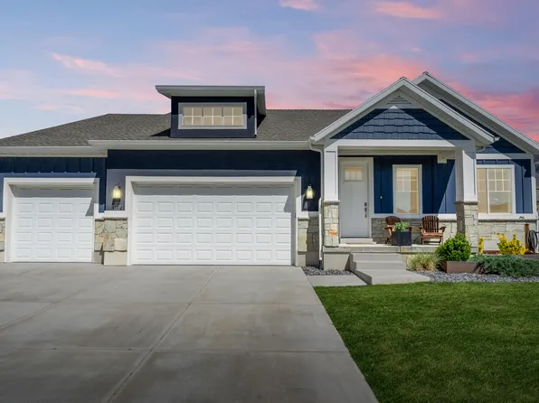 1437 E Hollyhock Ct, Layton, UT 84040