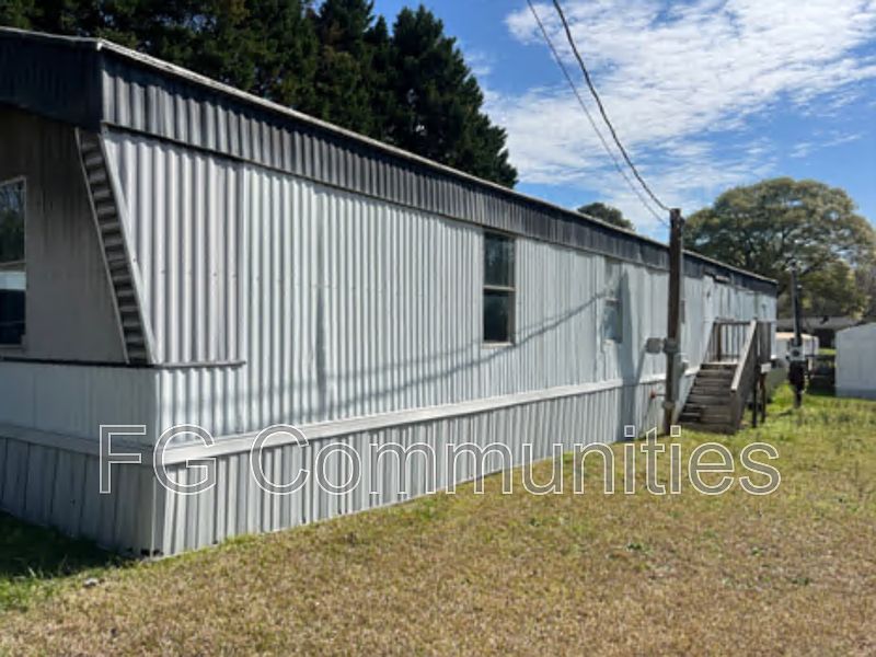 1st image of 203 Tony Rd