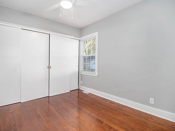 4th image of 56537 Windsor Ave
