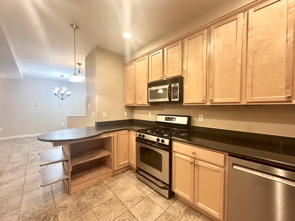 6942 Meadow St APT 301, Anchorage, AK 99507