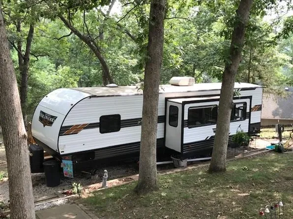 11022 Basswood Ct, Unionville, MO 63565