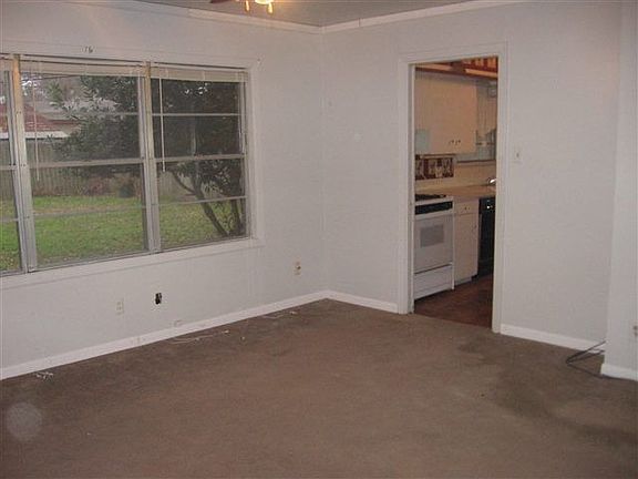 2nd image of 1408 Avenue F