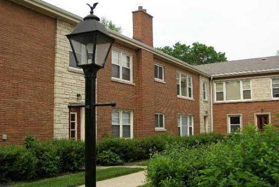 3rd image of 1311 N Harlem Ave APT 2C