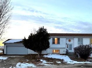 177 Edgewood Ln, Spring Creek, NV 89815