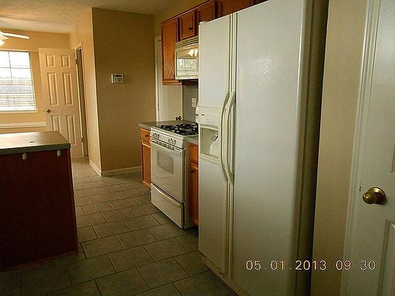 Second view of the kitchen area