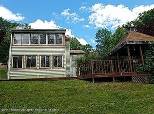 16 Hillside Ave, Belvidere, NJ 07823
