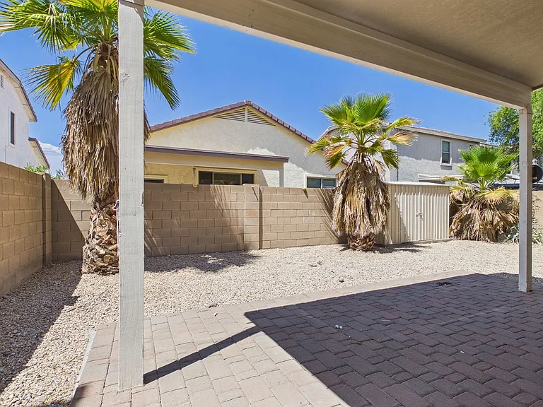 17648 W Lisbon Ln — Photo 40