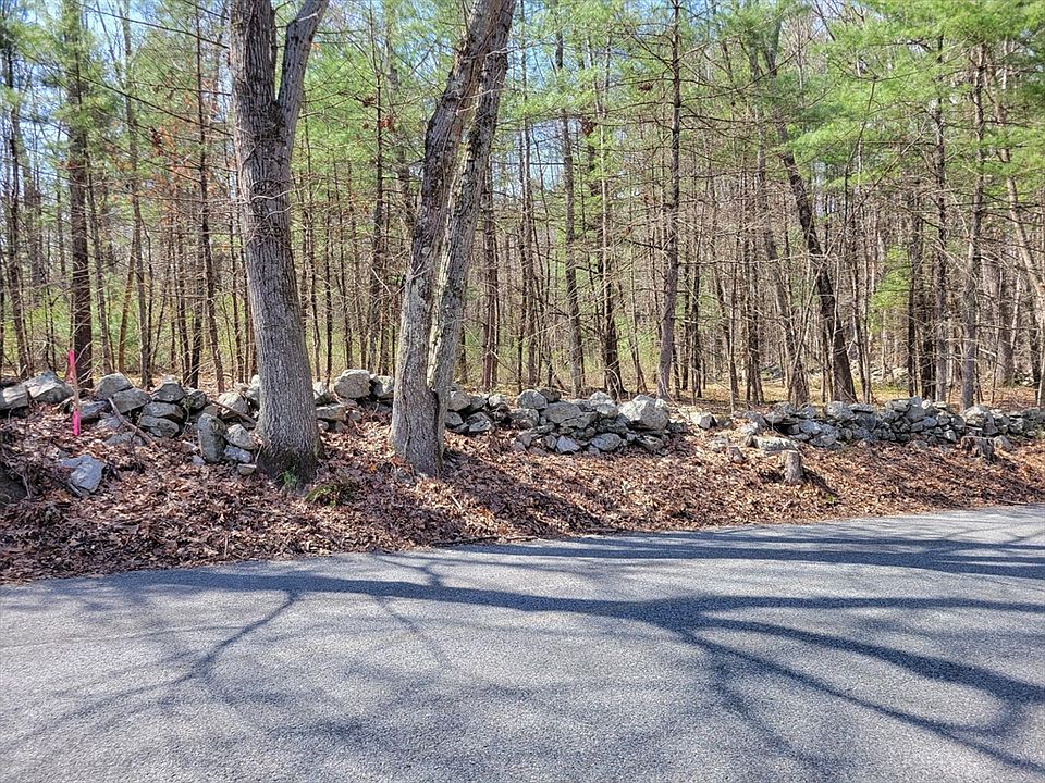 1st image of 4 Daniels Rd