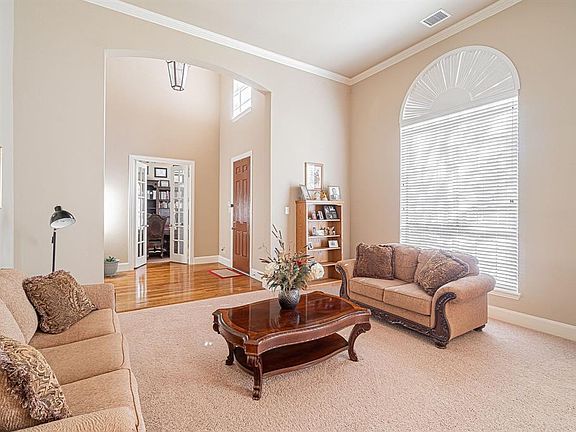 5th image of 6523 Kiest Forest Dr