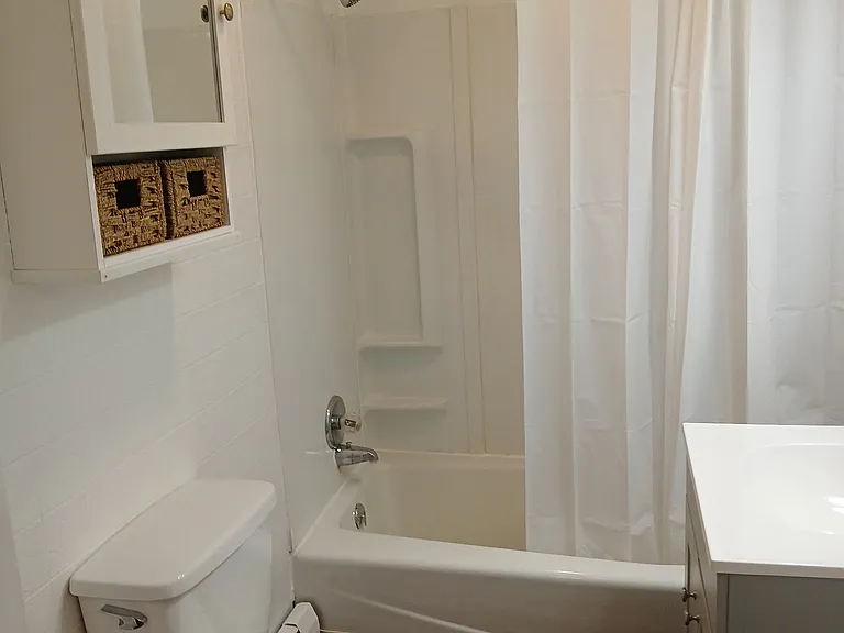 78 W Green St #1A — Photo 9