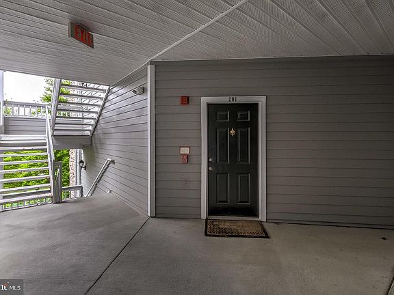 4th image of 13058 Autumn Woods Way APT 201
