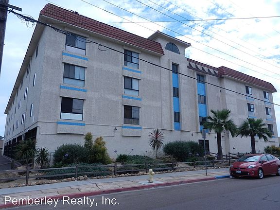 2nd image of 3535 Monroe Ave Unit 45