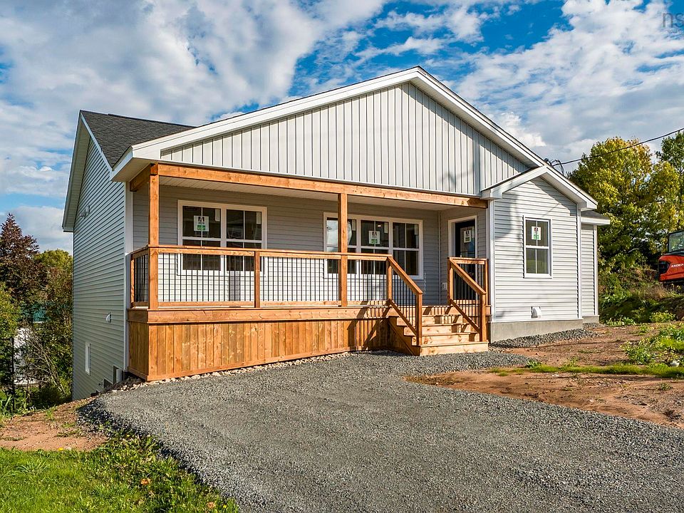 1st image of 75 Burgess Cres