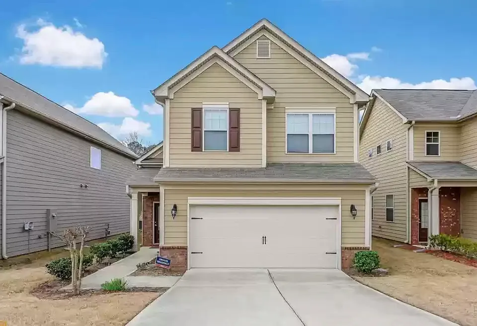 2415 Oakleaf Cir
