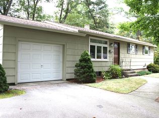 39 Cedar Hill Rd, Bellingham, MA 02019