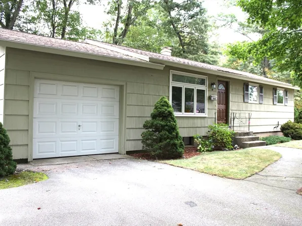 39 Cedar Hill Rd, Bellingham, MA 02019