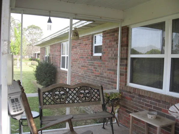 1794 Fellowship Rd, Hahira, GA 31632