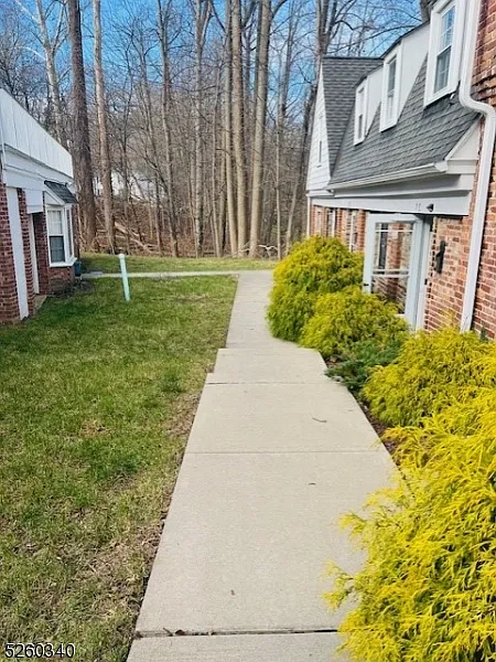2 Beech Spring Dr #7C
