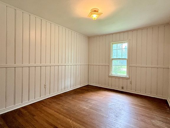 3rd image of 316 Moore St