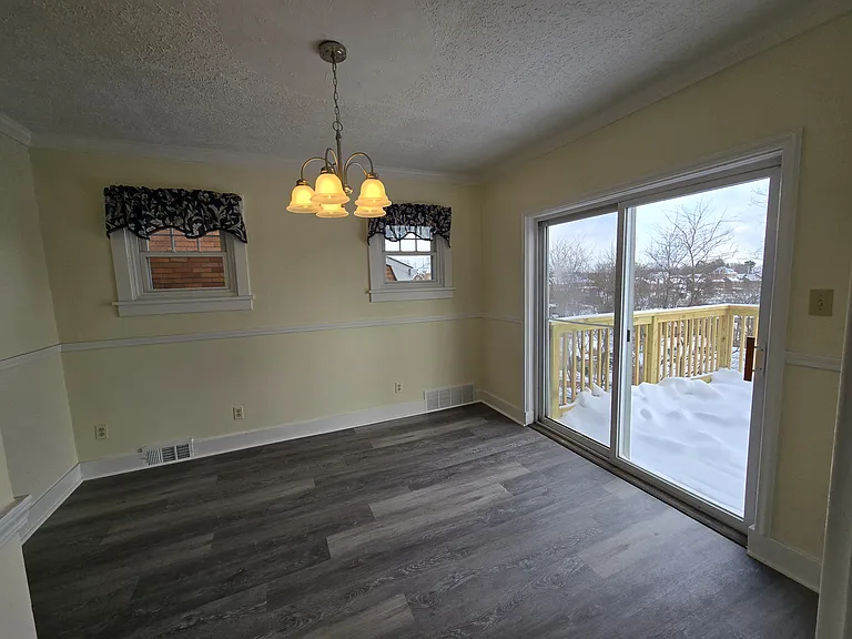 2940 Brevard Ave — Photo 7