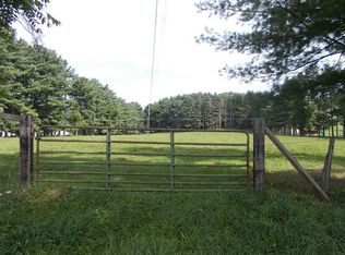 1675 Old Crow Rd, Beaver, WV 25813