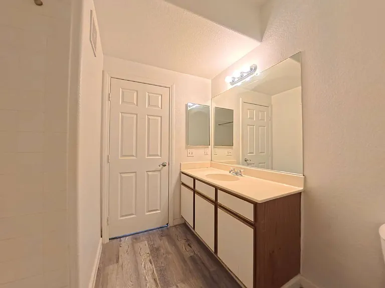 4960 Harrison Dr #233 — Photo 15