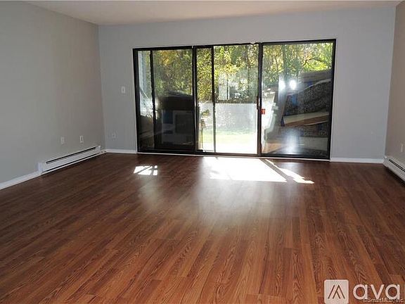 4th image of 157 Candlewood Dr Unit 157
