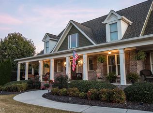 510 Oak Ridge Dr, Oxford, GA 30054