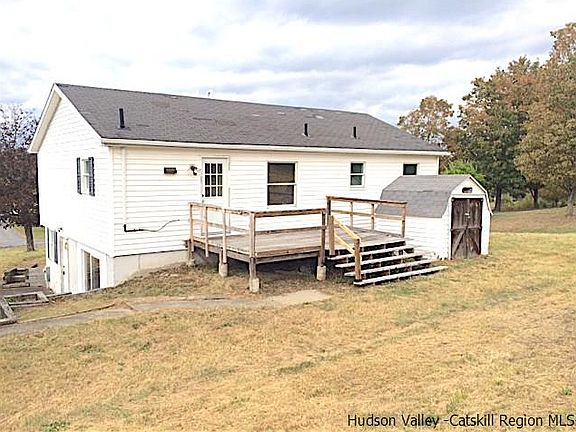 3rd image of 120 Hover Ave