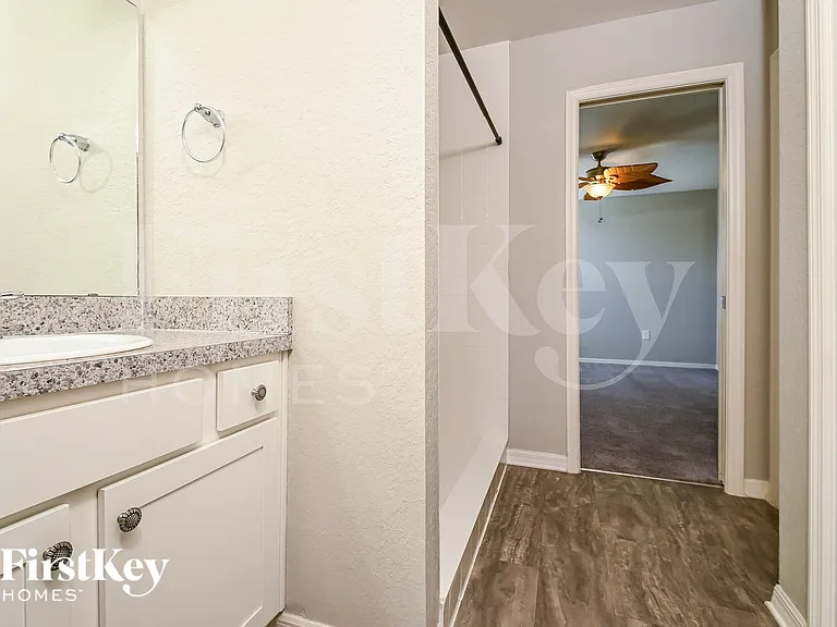 901 Pearly Ridge Ln — Photo 7