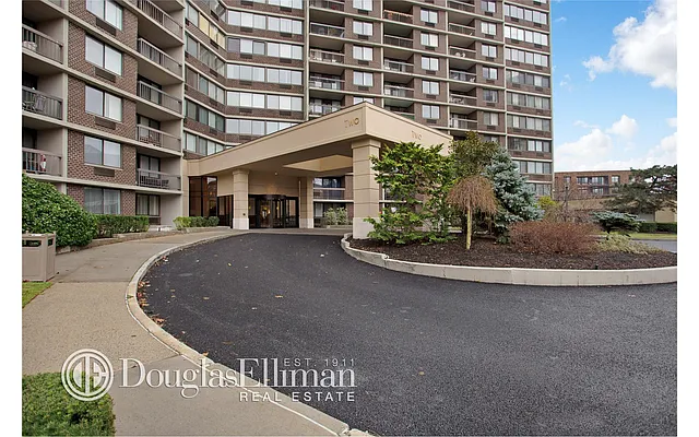 Sold by Douglas Elliman | media 41