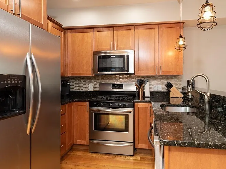 142 D St #2 — Photo 4