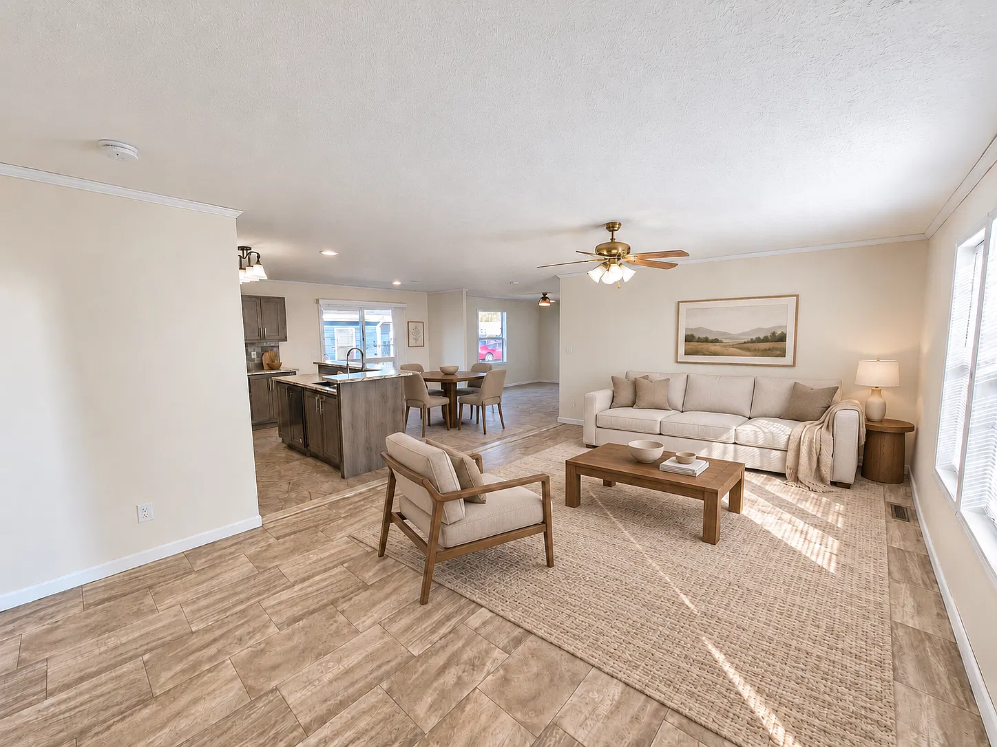 1440 W Plum St — Photo 1