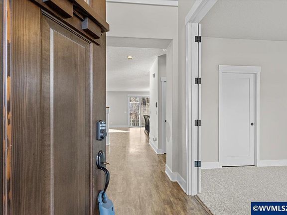 4th image of 3858 Rogue Ave S