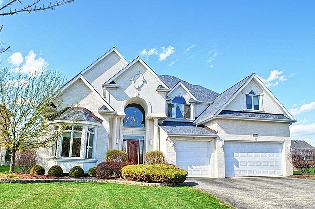 1st image of 2819 Lobelia Cir