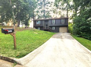 2491 Eric Ln, Douglasville, GA 30135