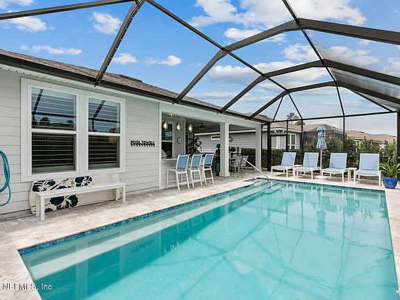 3rd image of 197 CATTAIL BAY Drive