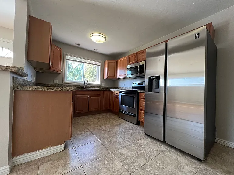 1365 Lucille Ct — Photo 7