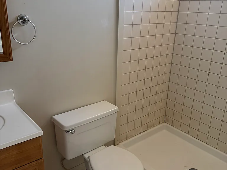 380 E Telegraph St — Photo 11