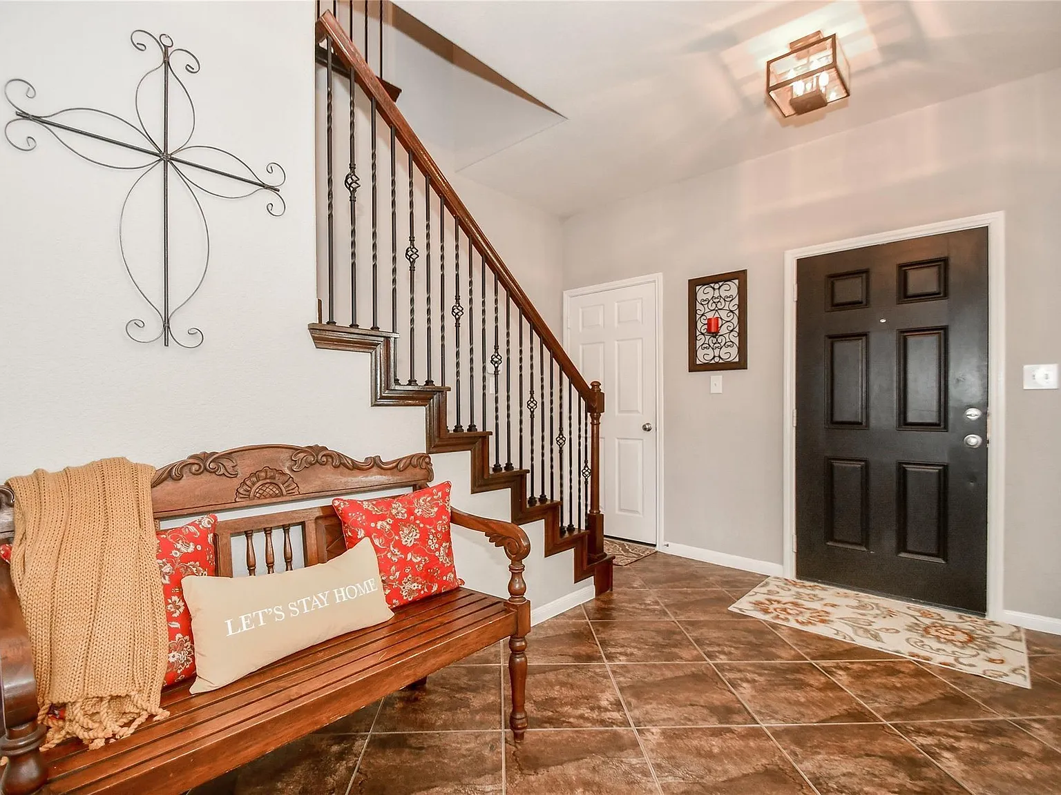 4 bed, 3.5 bath, 2415 sqft, $2,600 — Photo 2