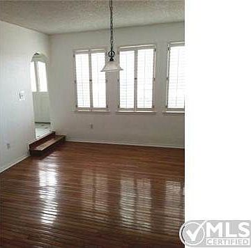 3rd image of 7741 Dianjou Dr