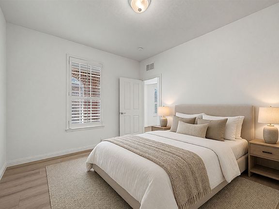 5th image of 7881 Hogan Ct