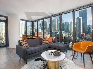 638 N Wells St #K1200, Chicago, IL 60654