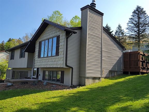 3rd image of 2418 Theresa Blvd