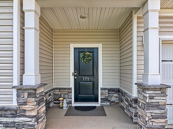 2nd image of 171 Summer Orchard Dr